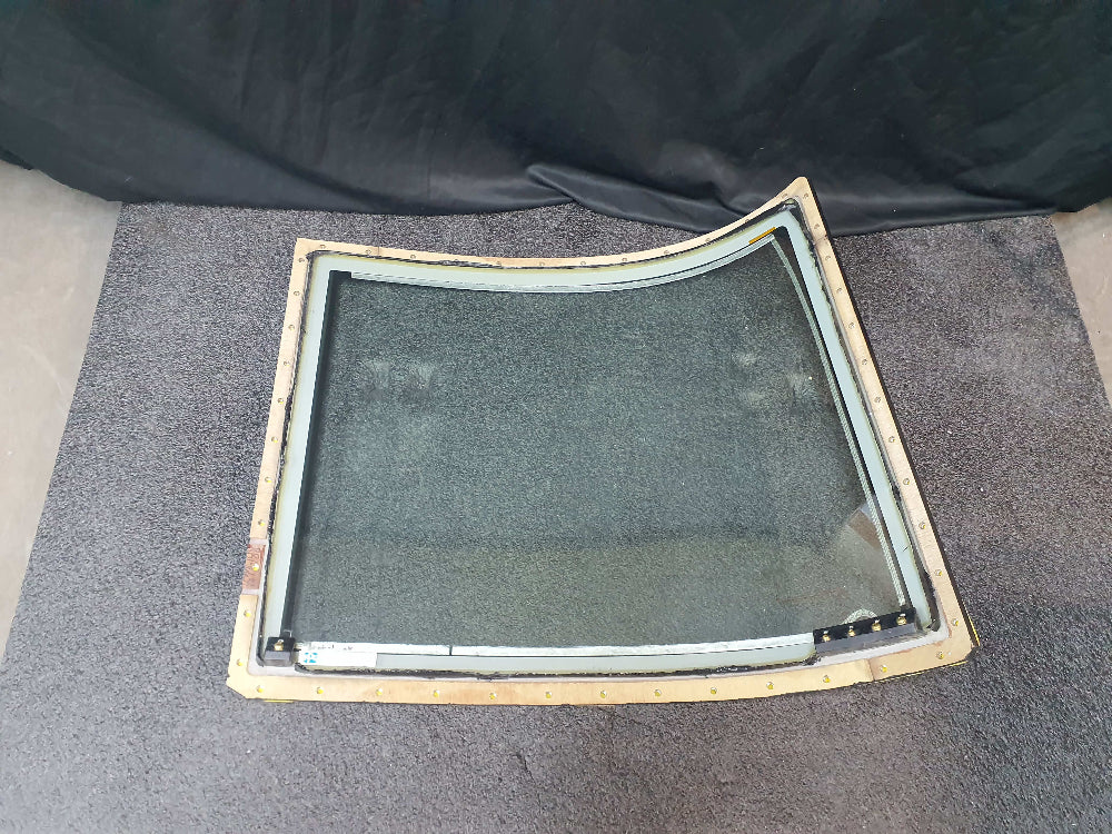 101-384025-24 RH WINDSHIELD - OVERHAULED