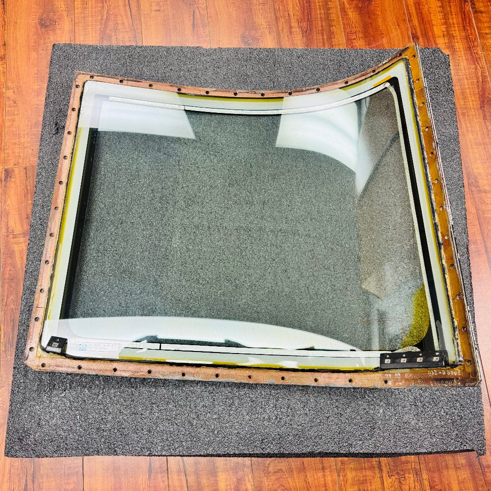 101-384025-24 RH WINDSHIELD - FAA 8130